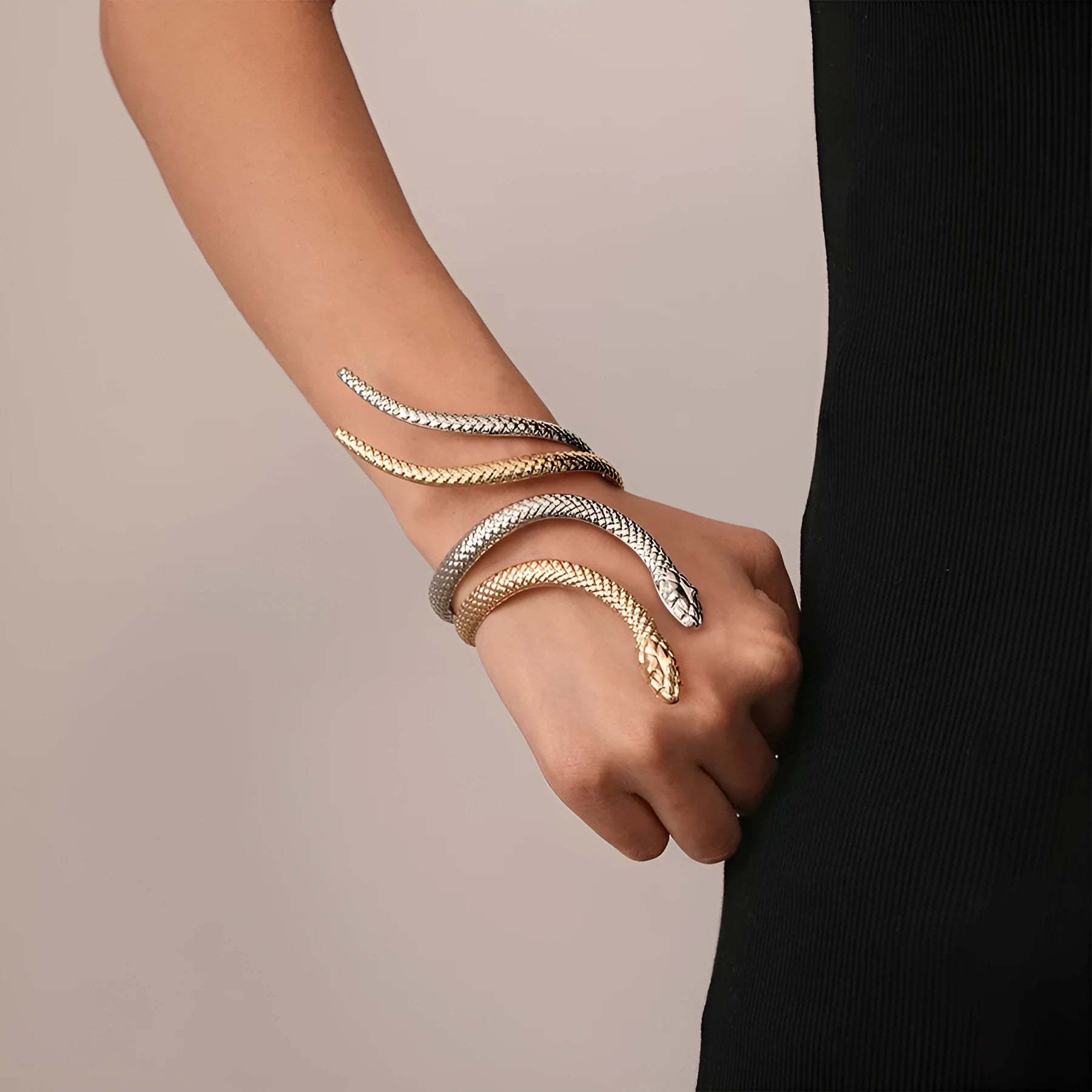 Gold twisted winding snakes design opening ring bracelet 2-piece jewellery set