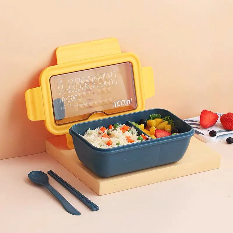 Four-compartment bento lunch box with Nordic design in green colour option