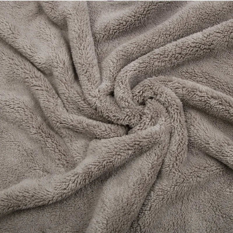 Microfiber car wash towel in 75x35cm size with 60x40cm and 100x40cm upgrade options