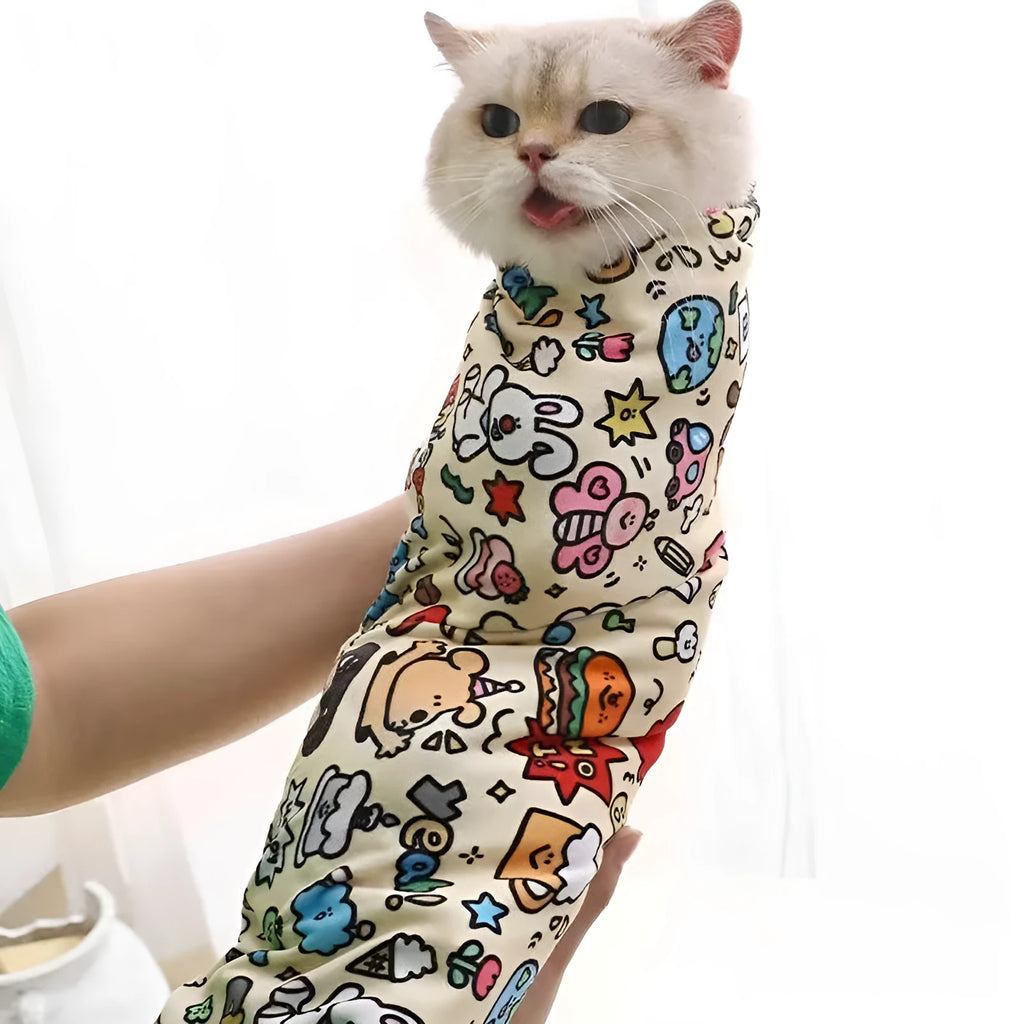 Cartoon cat print cosmetic bag in three sizes with nylon waterproof lining and animal design options