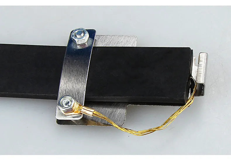 Black car electrostatic grounding belt with copper wire and rubber housing, 370mm long