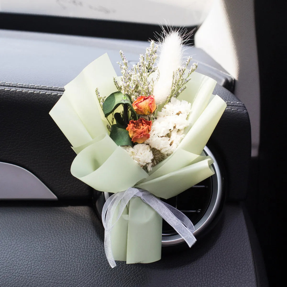 Handmade dried flower car air freshener vent clip in 10cm size with five fragrance options
