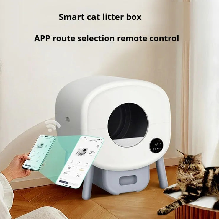 Automatic cat litter box with 13 litre waste storage compartment and cleaning accessories