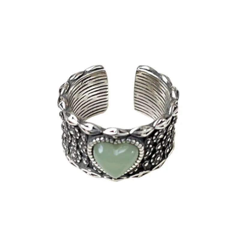 Retro adjustable heart-shaped ring in white copper plated silver with love design elements