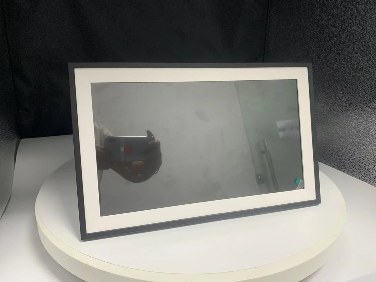 15.6 inch white smart digital photo frame with wall bracket and mobile app control