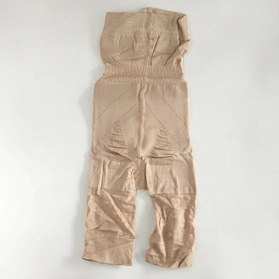 Women's seamless high-waist shapewear shorts for tummy control in black and nude colours