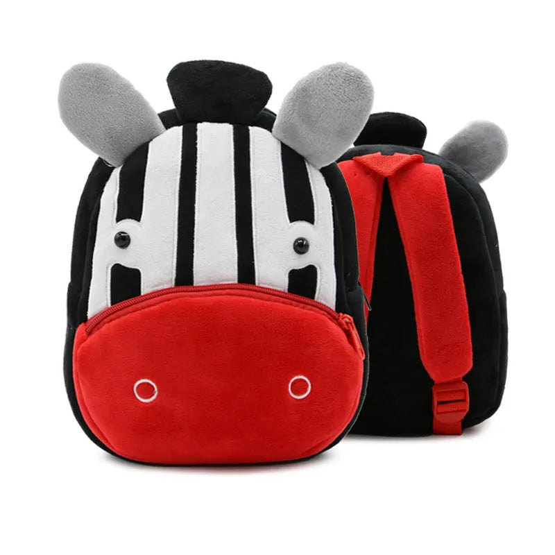 Children's plush backpack in animal design with dimensions 26cm high by 24cm wide