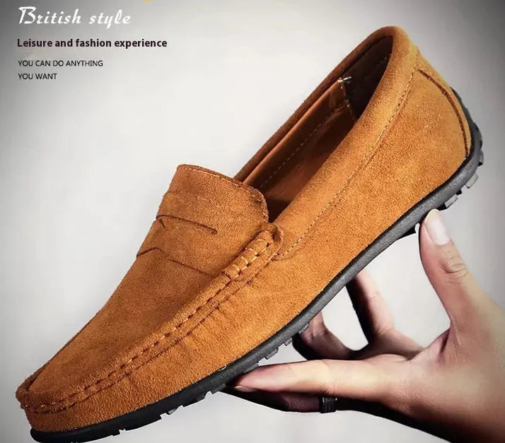 Men's suede leather casual shoes in British plus sizes with flat rubber sole