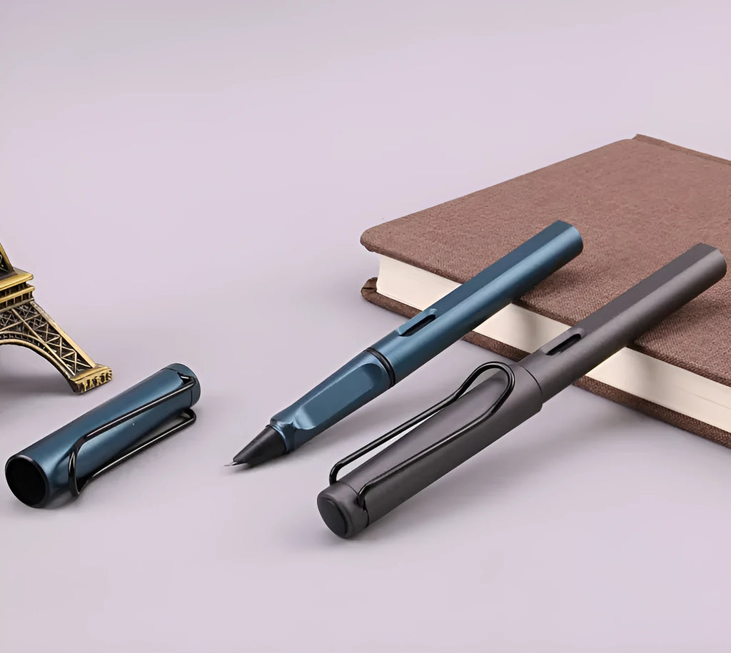 Frosted plastic fountain pen with 0.5mm and 0.38mm nib options in black and blue colours