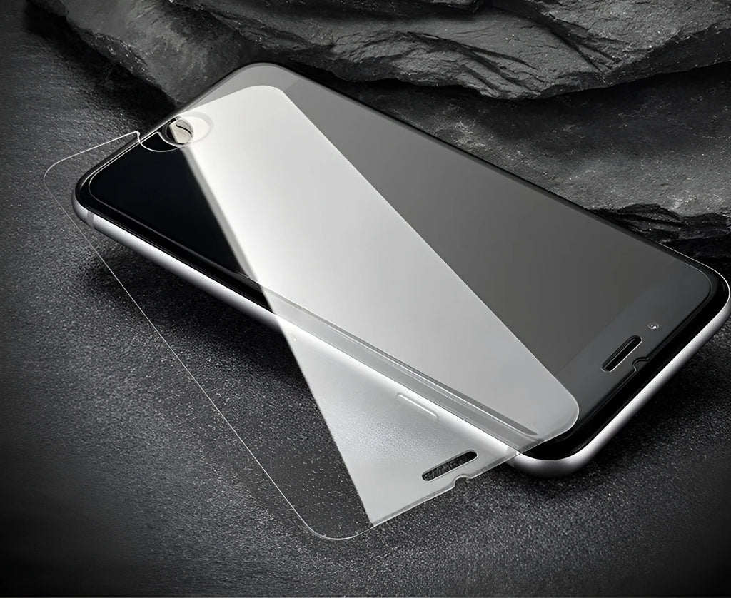 Tempered glass screen protector with 9H hardness for iPhone and Galaxy phones