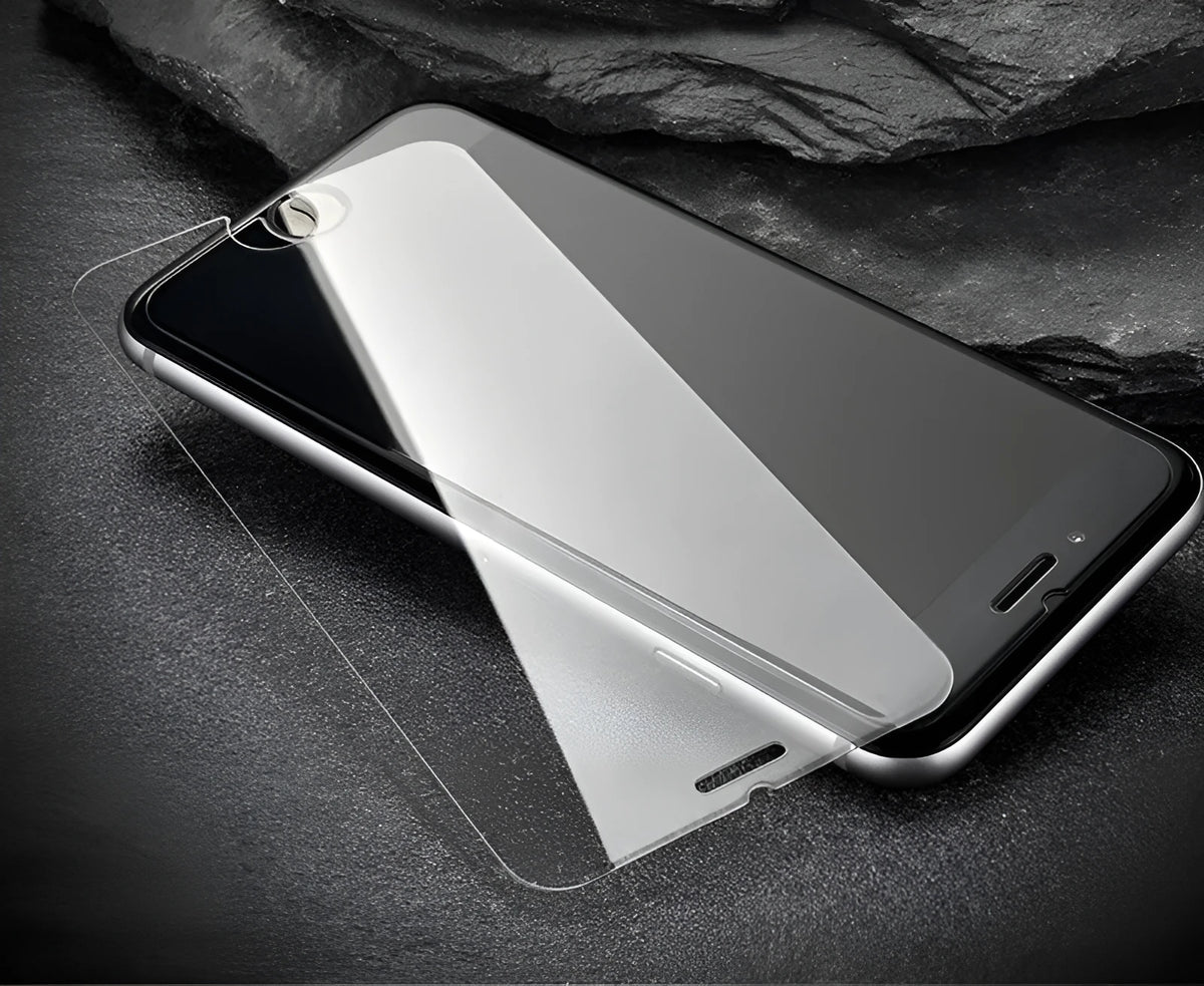 Tempered glass screen protector with 9H hardness for iPhone and Galaxy phones
