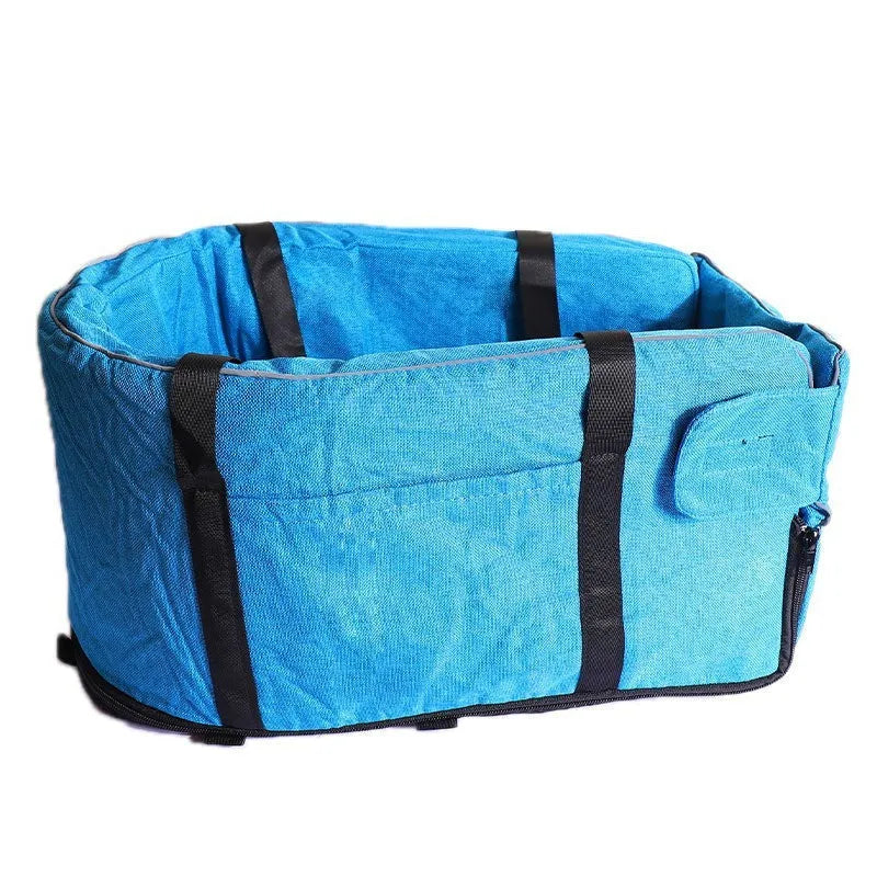 A cloth outdoor dog kennel in blue, suitable for car travel and four-season use.