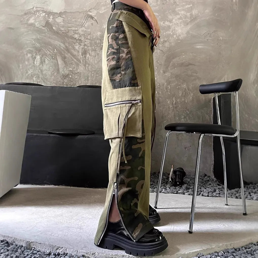 Retro high waist straight leg jeans in leopard print dark khaki with fake two-tone stitching detail