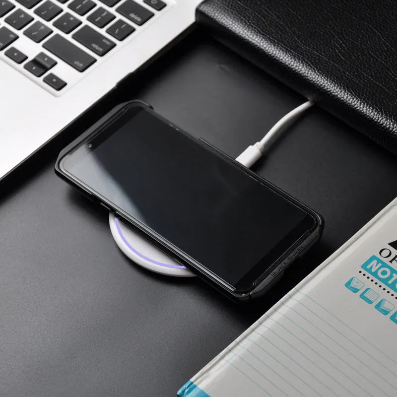 Black 10W wireless charging pad with Micro USB input, indication function, model KD-20.