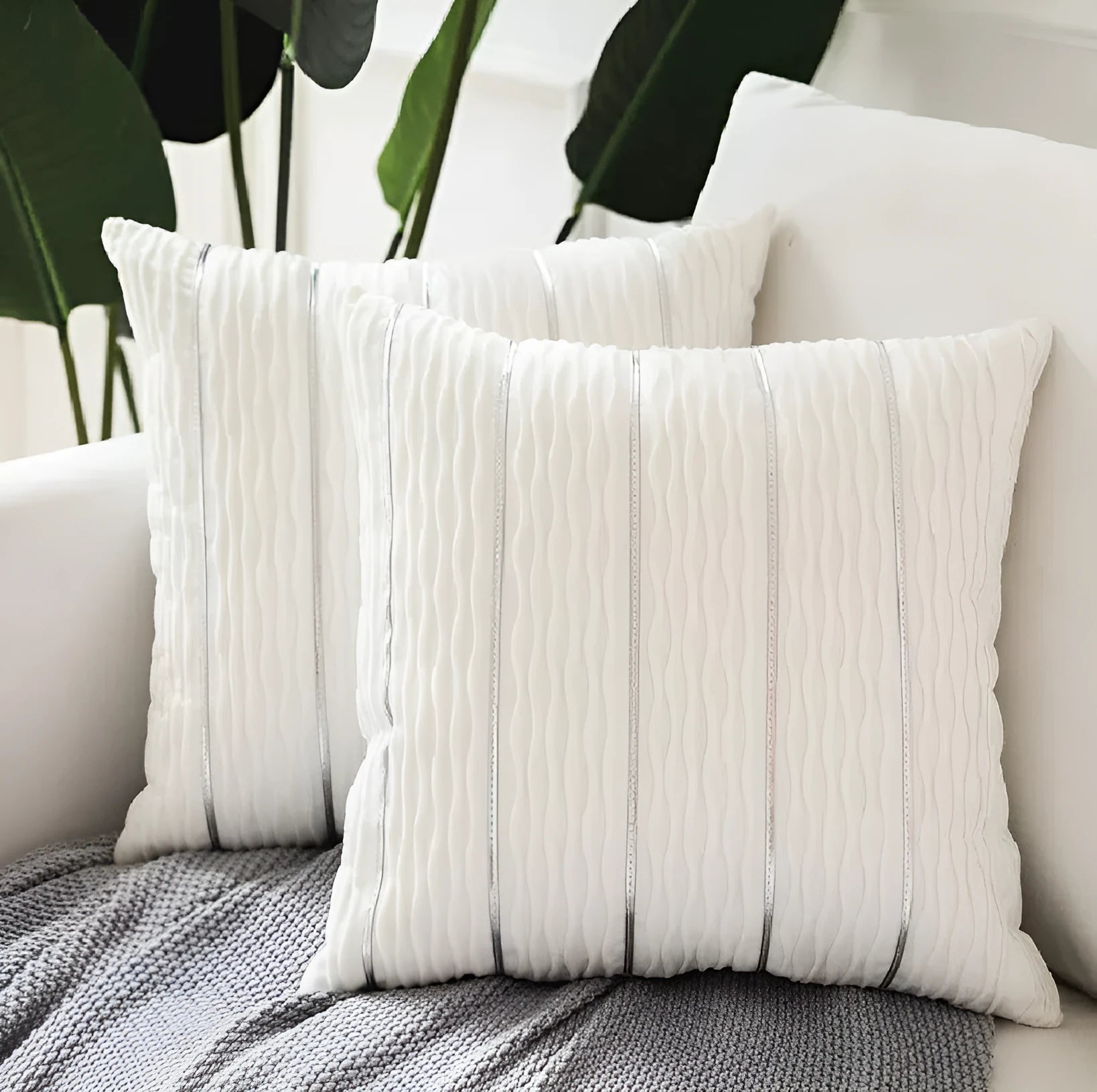 45x45 cm striped velvet cushion cover in wine red colour with plush texture