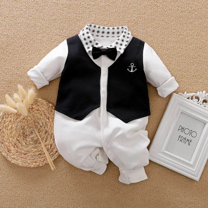 Baby jumpsuit in 99% cotton fabric with long sleeves for spring and autumn wear