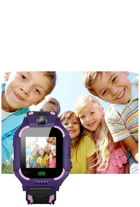 Z6 Q19 children's GPS smartwatch with 1.44-inch touchscreen in green, purple or red colours