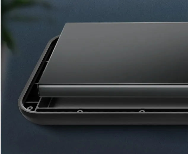 Black ultra-thin TPU wireless back clip battery for iPhone 12 with multi-U port output