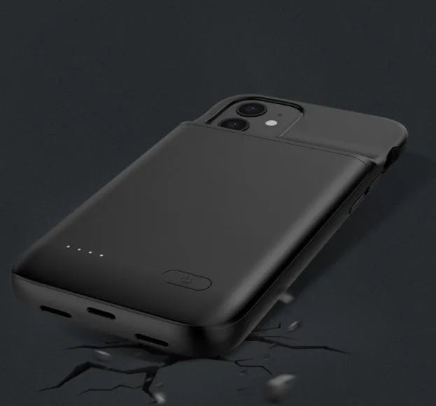 Black ultra-thin TPU wireless back clip battery for iPhone 12 with multi-U port output