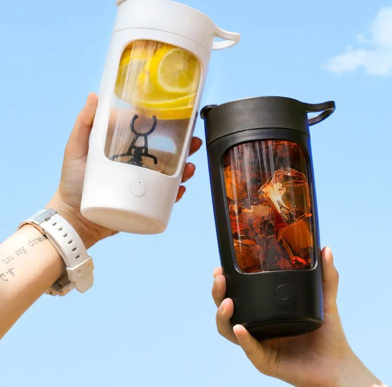 Portable automatic mixing cup blender in black, blue, pink or white with 650ml capacity