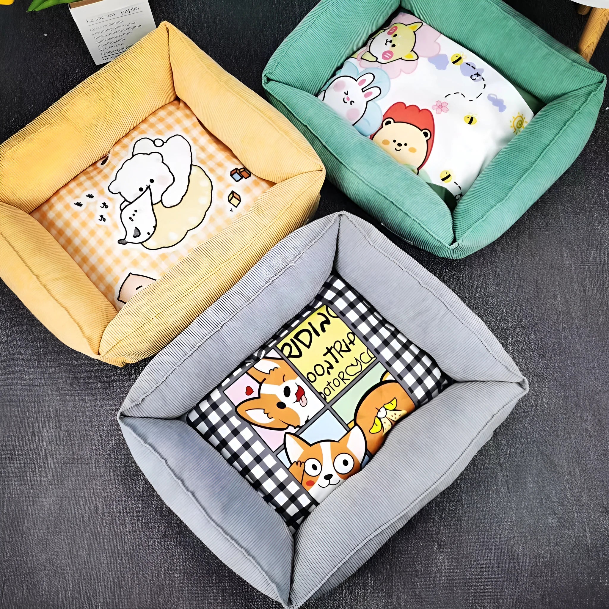 Rectangular cloth pet nest for dogs and cats in a choice of colours, shown in two available sizes.