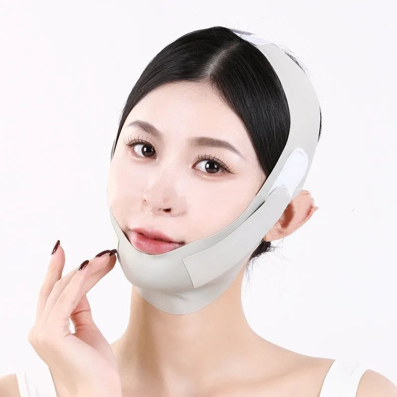 Small V face shaping mask with graphene technology in green and purple colour options