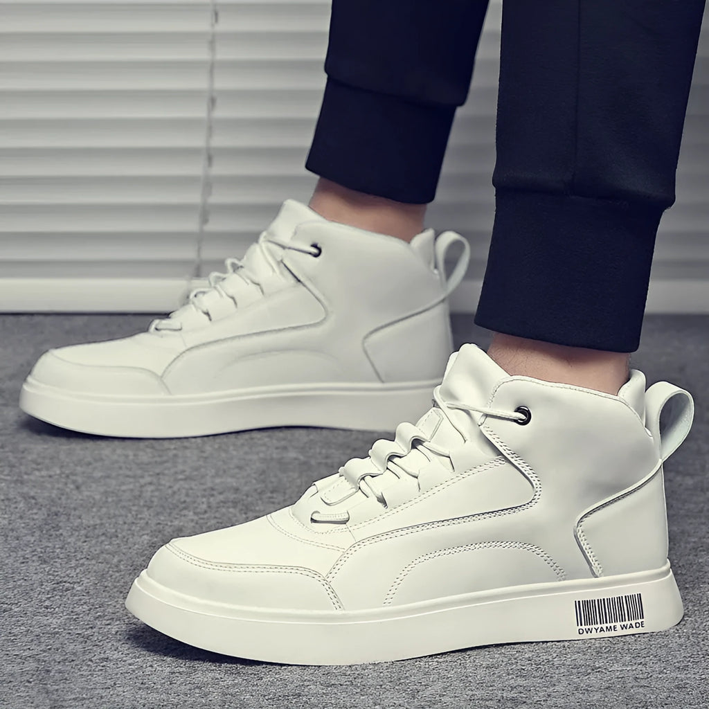 Men's white mid-top casual board shoes with lace-up front and round toe on a rubber sole.