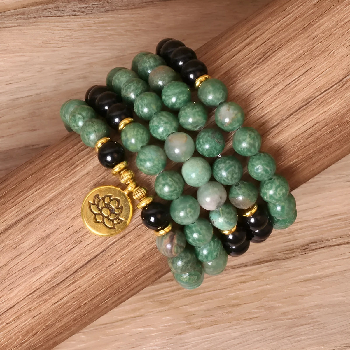 Green and black elastic beaded alloy bracelet with natural style design