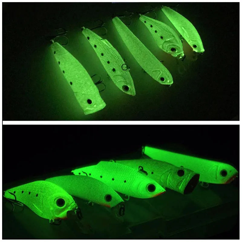 Set of five fluorescent 3D hard bait fishing lures with luminous design for submerged use