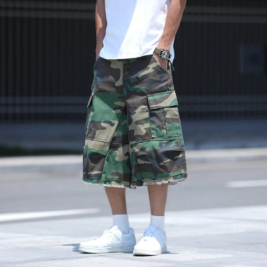 Men's loose-fitting cotton camouflage shorts in a cropped, retro workwear style