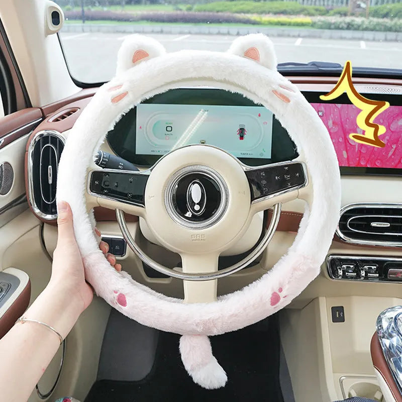 Plush winter steering wheel cover with animal embroidery in 38cm diameter for thermal cold weather driving comfort