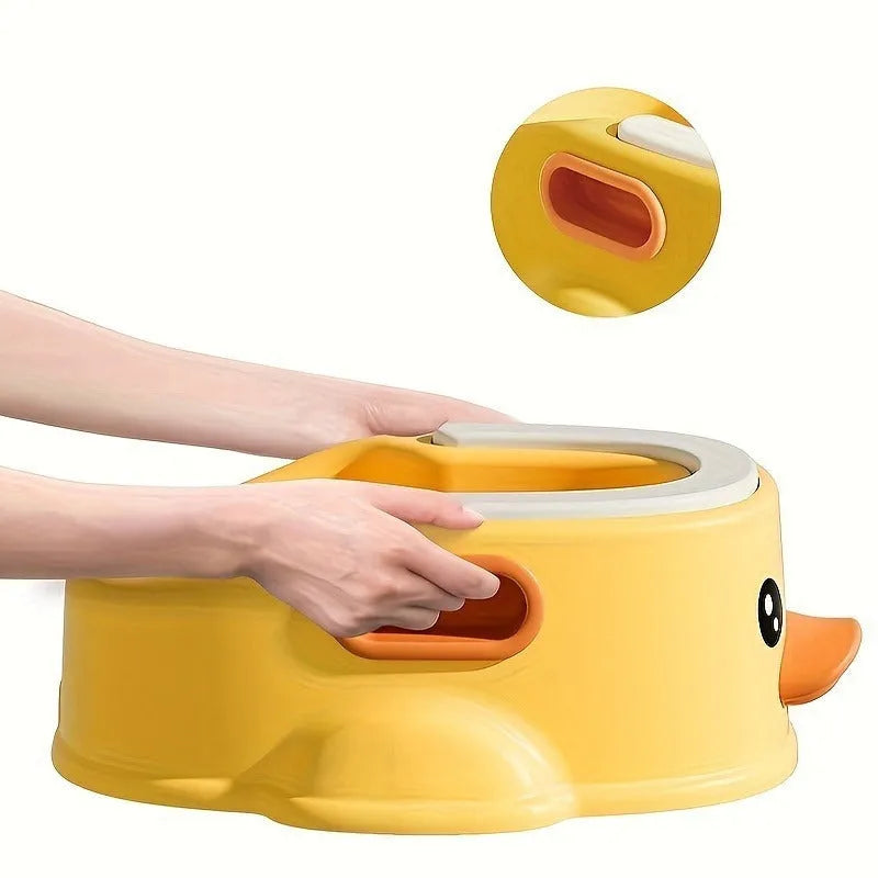Duck-shaped blue PVC bathtub for washing dogs and cats on grass