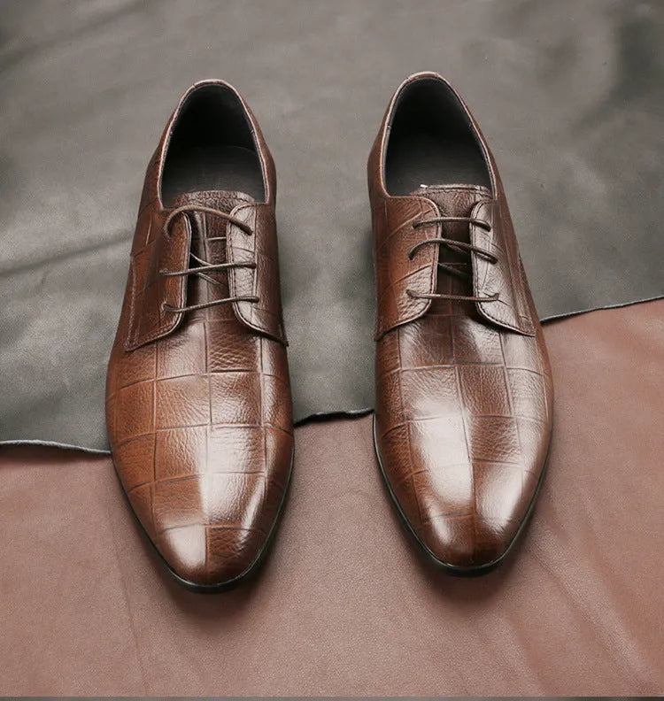 Men's black leather derby shoes with checkered cowhide vamp and pointed toe for business wear