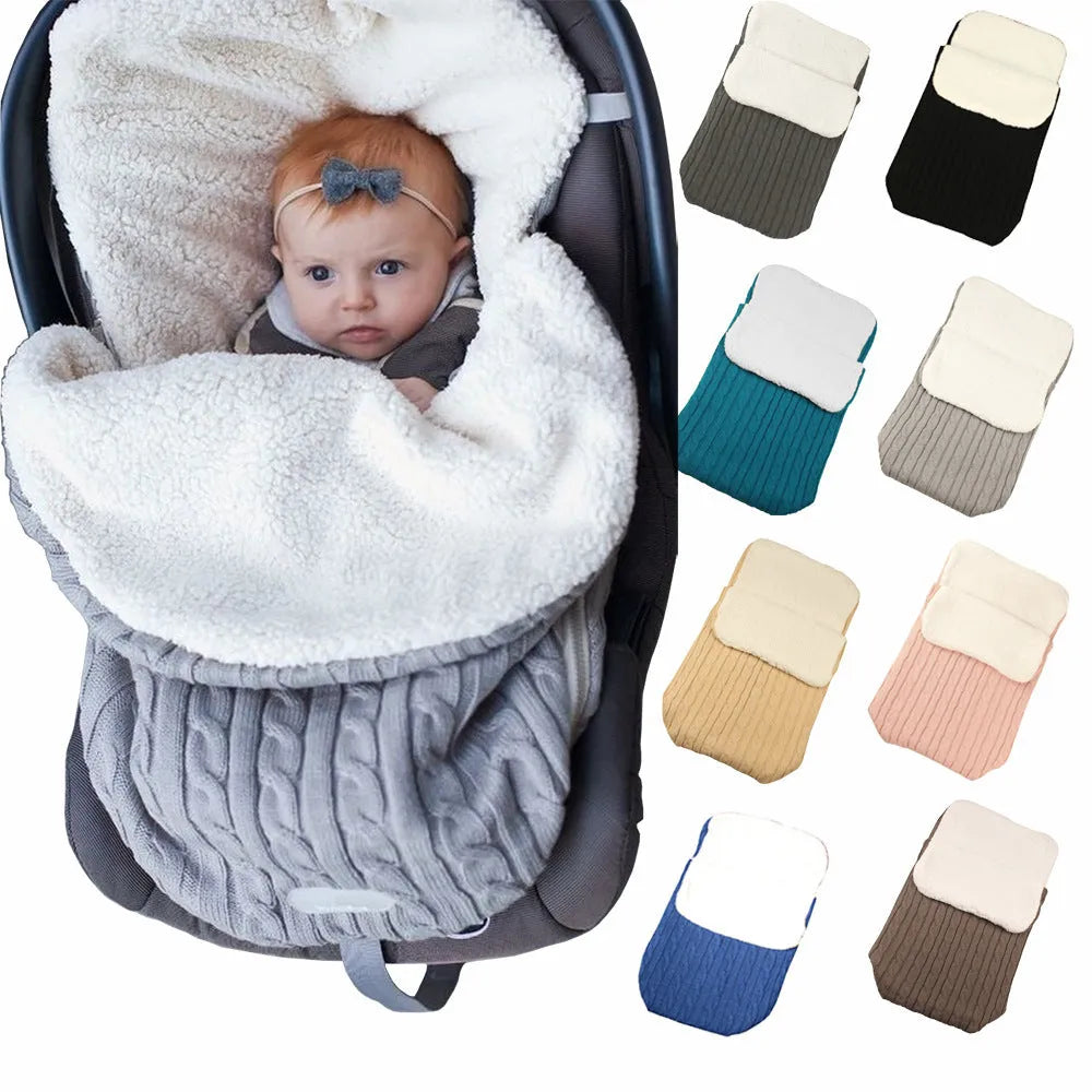 Baby stroller sleeping bag with thick cotton wool filling and lamb cashmere lining in envelope style
