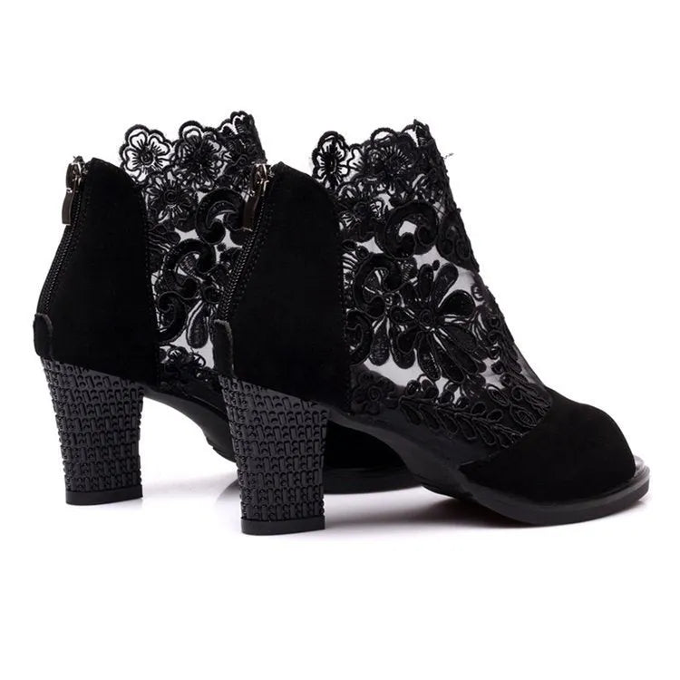 Black lace women's Gladiator sandals with a square high heel and peep toe on a zip closure