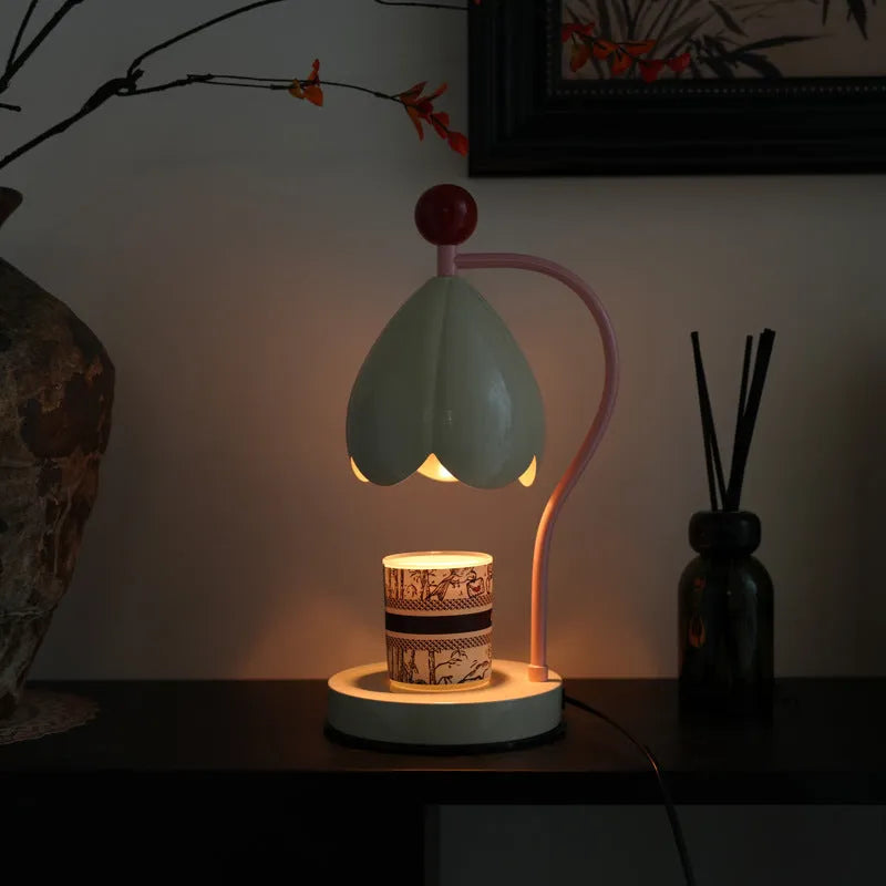 Linglan ancient style melting wax lamp with metal holder in cream white colour