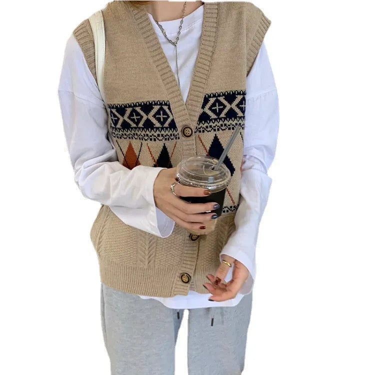 Diamond plaid pattern sleeveless cardigan top in loose free-size fit