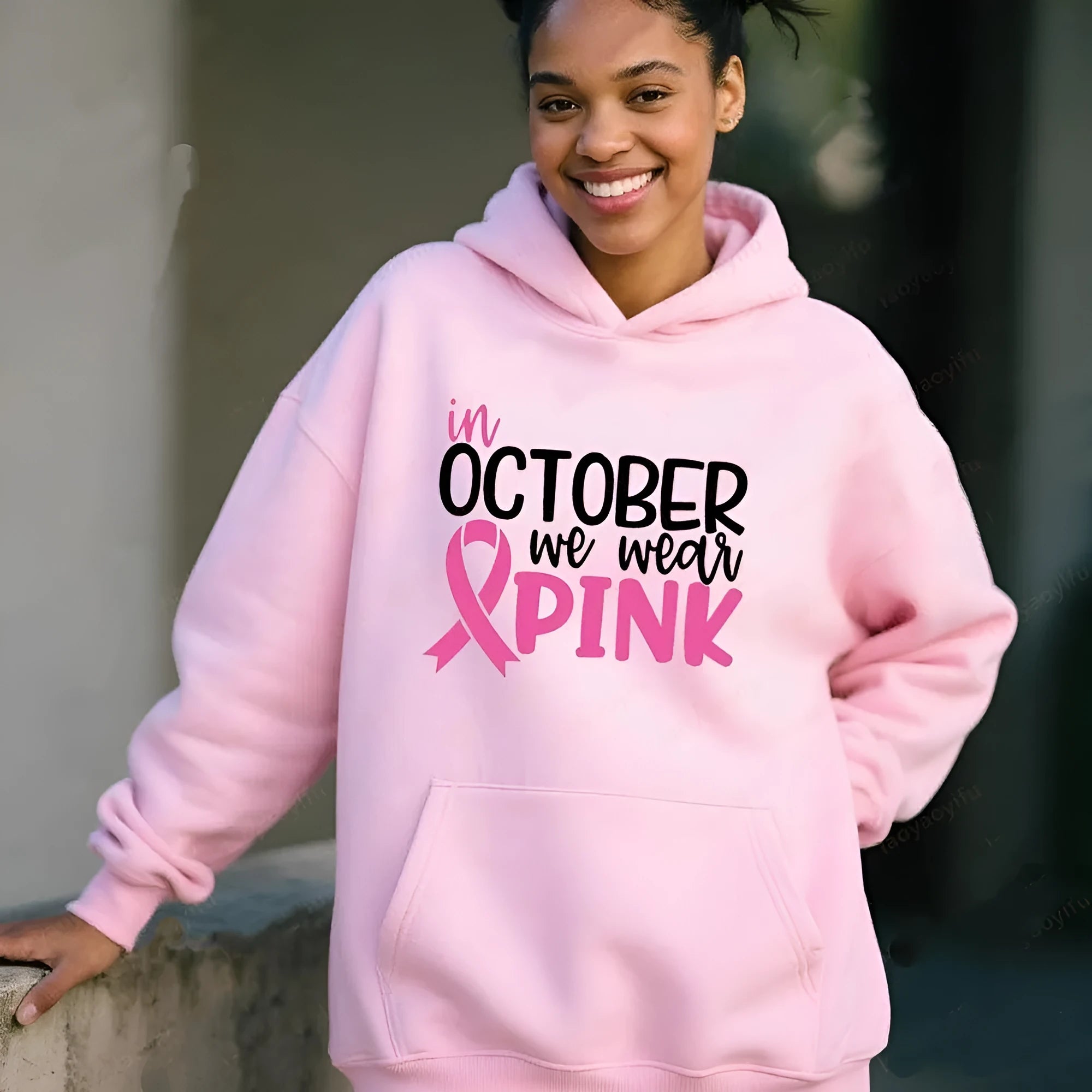 Women's retro artwork sweatshirt with hot stamping design and side seam pockets in street fashion style