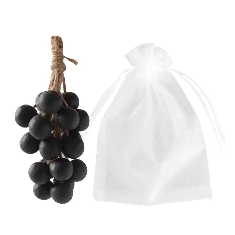 Handmade grape cleansing soap bar with nourishing and oil controlling properties