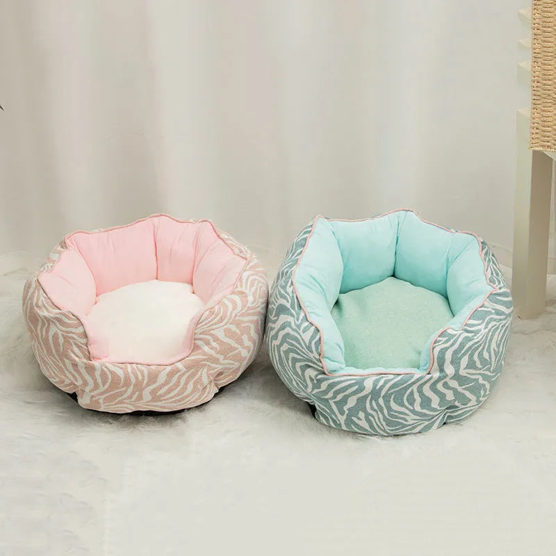 Octagonal pet kennel bed with removable mats in soft wool point design