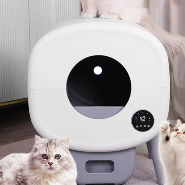 Automatic cat litter box with 13 litre waste storage compartment and cleaning accessories