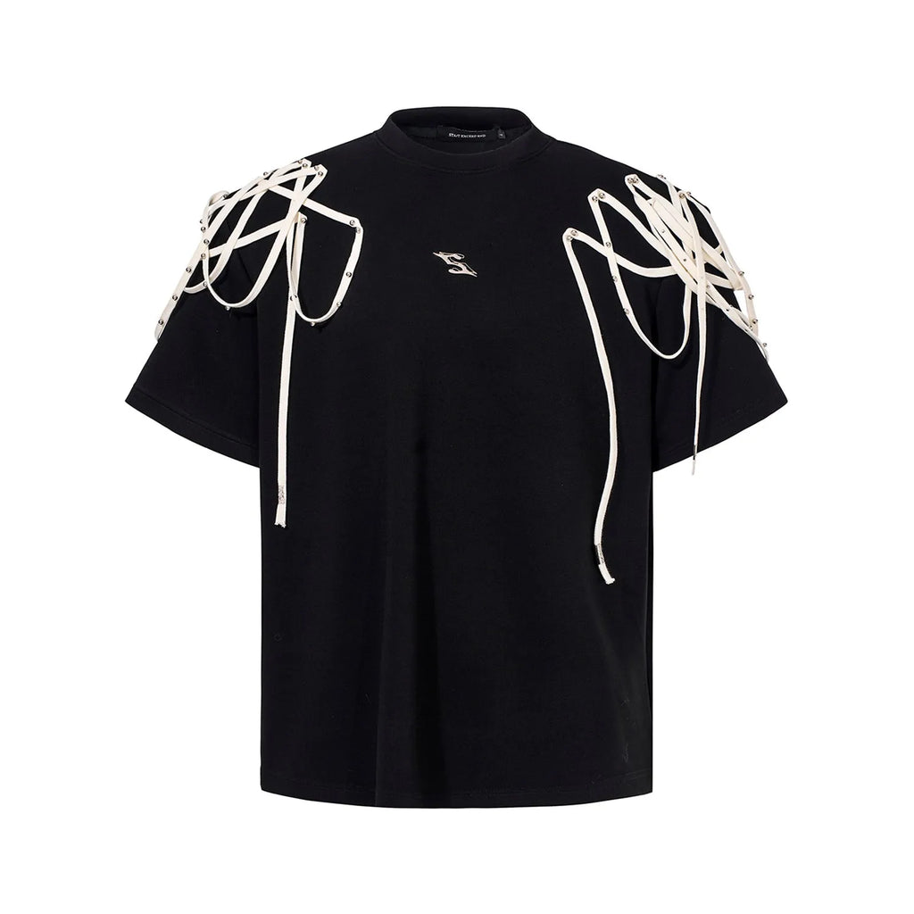 Black loose fit short-sleeved T-shirt with rivet ribbon padded shoulder detail