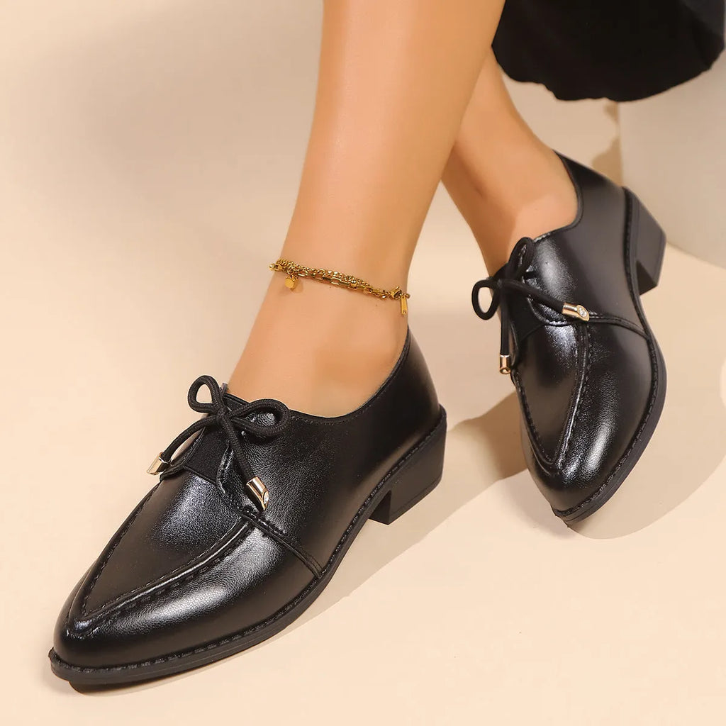 Women's flat loafers with a decorative bow, available in big bow or small bowknot styles.