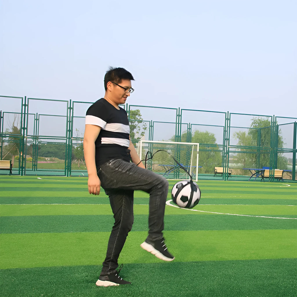 Black football juggling training belt with 2 metre length for solo practice drills