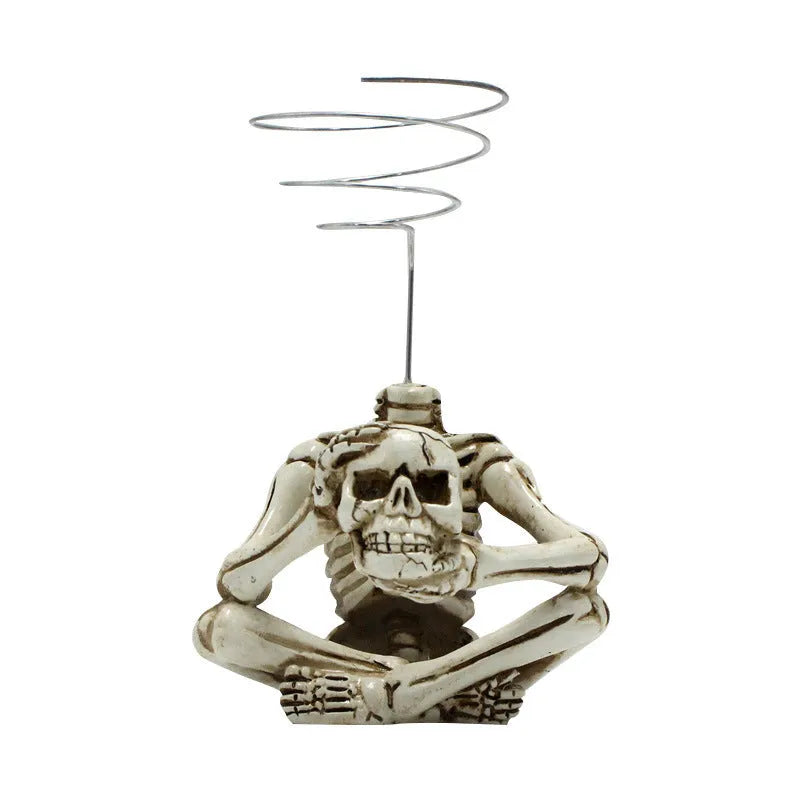 Gothic skull resin bracket for Tillandsia air plants measuring 12.5cm tall