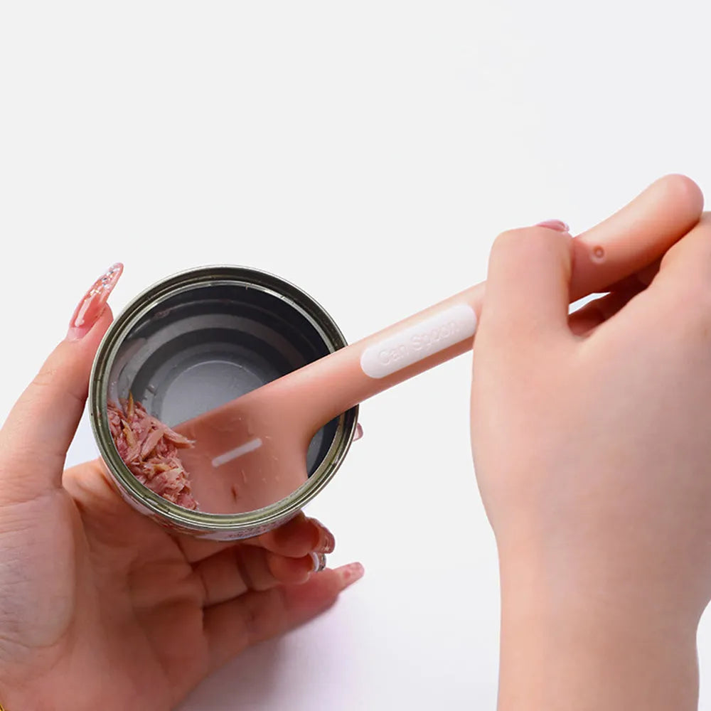Long-handled pet feeding spoon for dog and cat wet food with angle scraping edge