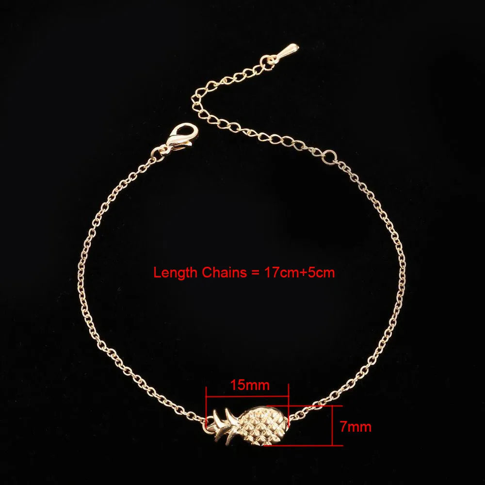 Alloy pineapple charm bracelet for women in gold or silver colour with adjustable clasp