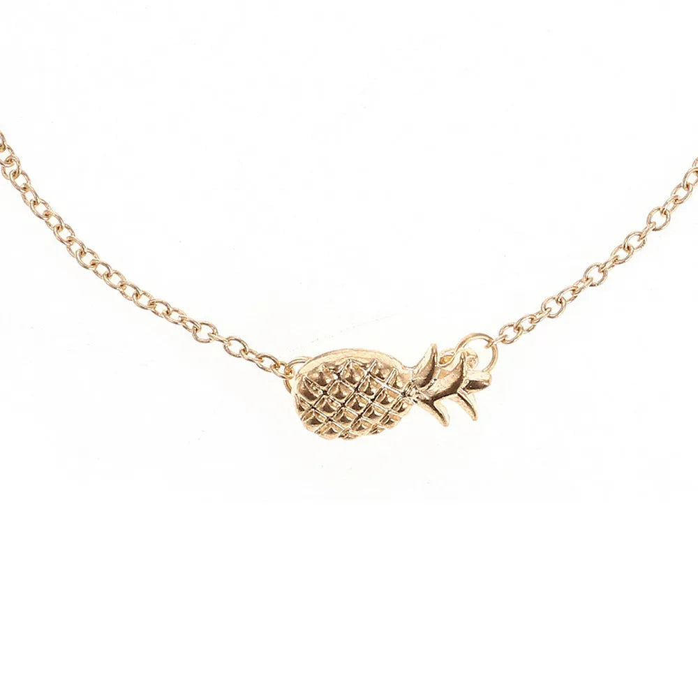 Alloy pineapple charm bracelet for women in gold or silver colour with adjustable clasp