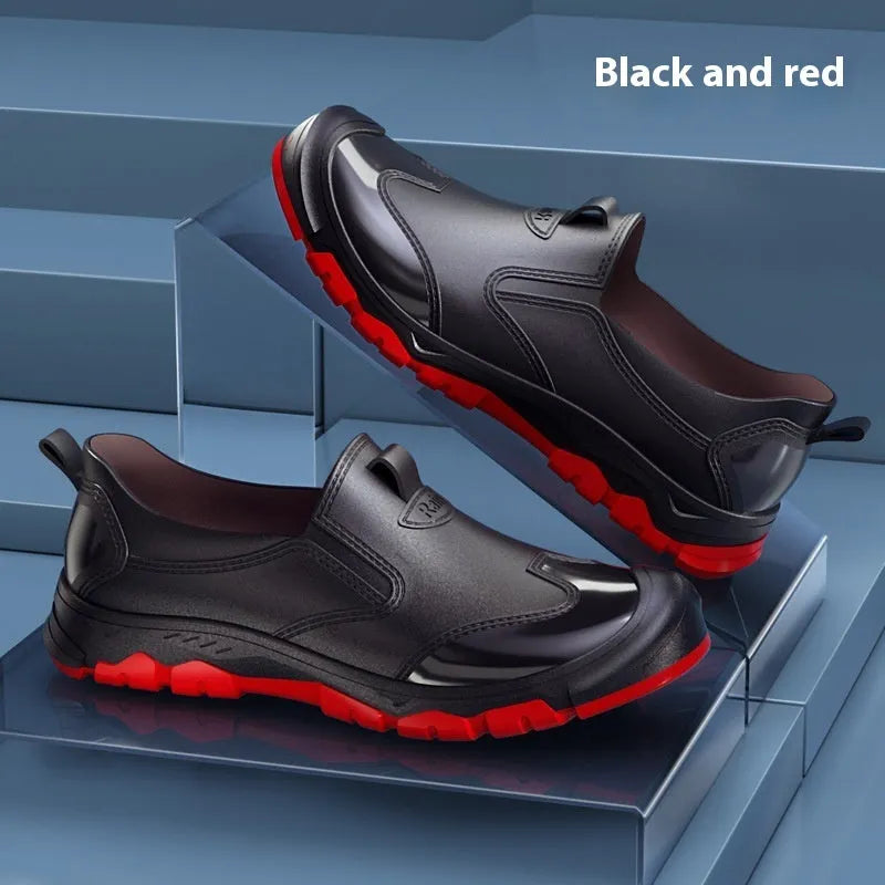 PVC outdoor wading shoes with non-slip plastic sole in low-cut boot style