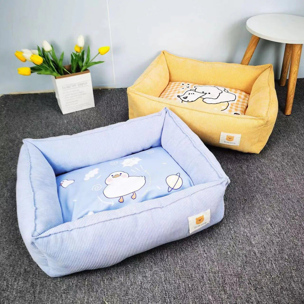 Rectangular cloth pet nest for dogs and cats in a choice of colours, shown in two available sizes.